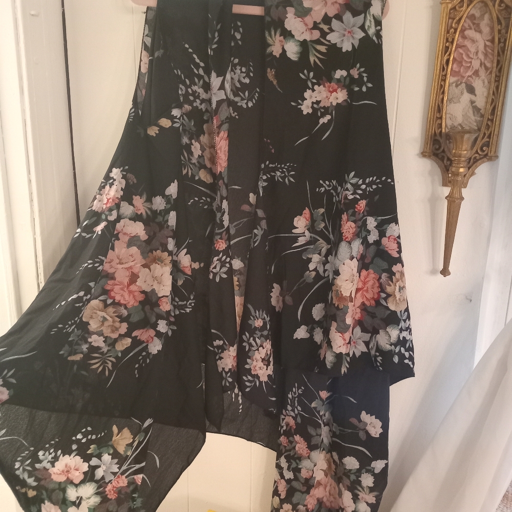 Floral Rich Flowy Kimono Comfy Boho Effortless Stylish Cool Chic Summer Coverup